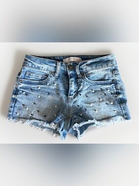 No Boundaries Women’s Studded Denim Shorts Size 1